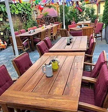 Glessener Braustube * برغهايم